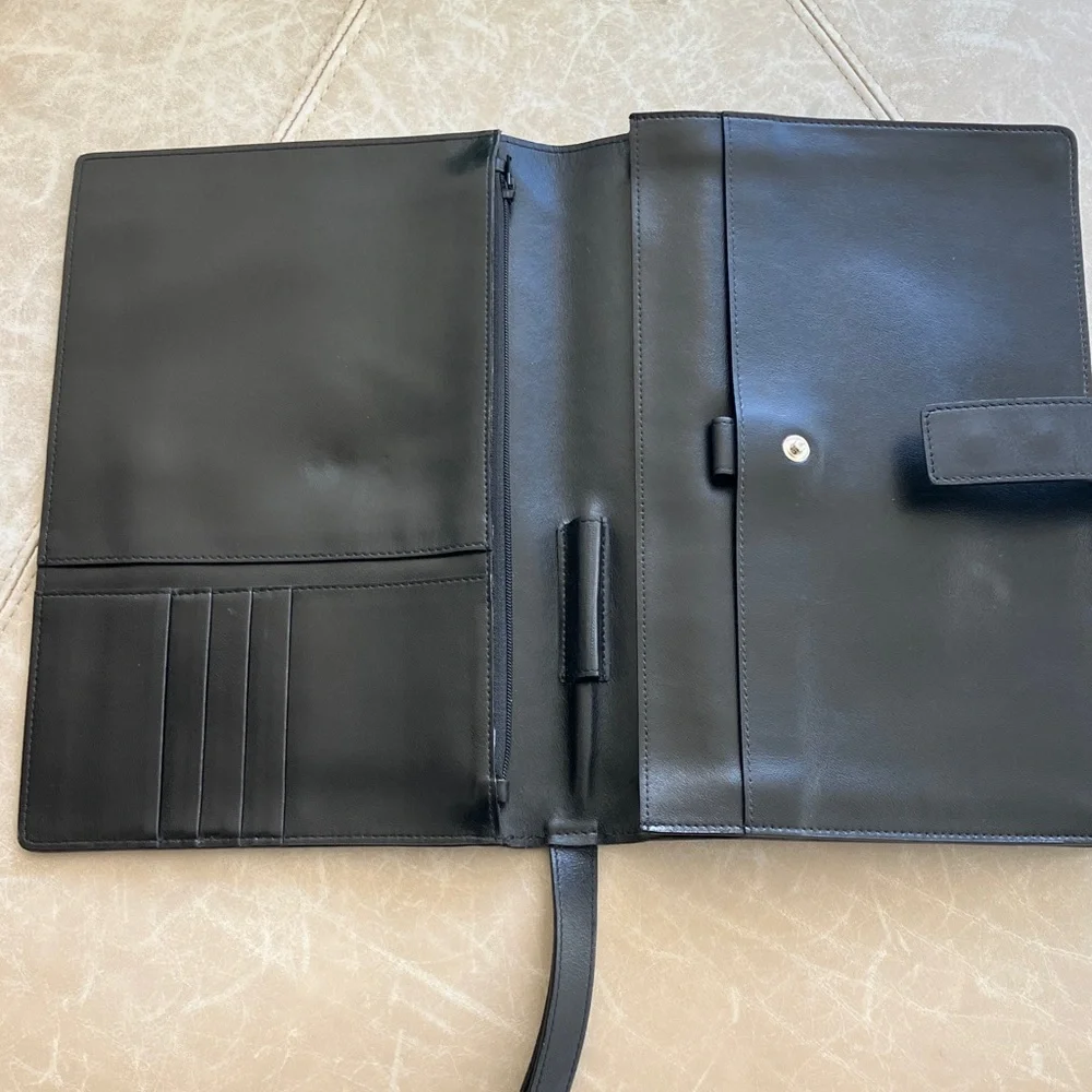 VERSACE La Medusa Black Leather Small Travel Bag w/ Silver Logo Clasp GUC